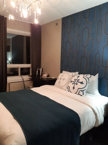 Standard Double room with city view