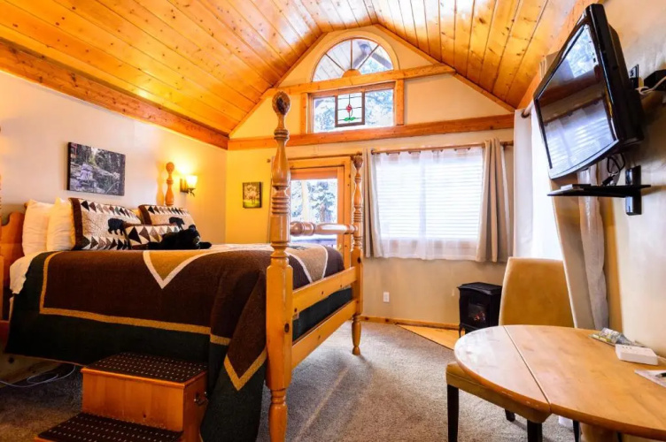Alpen Way Chalet Mountain Lodge