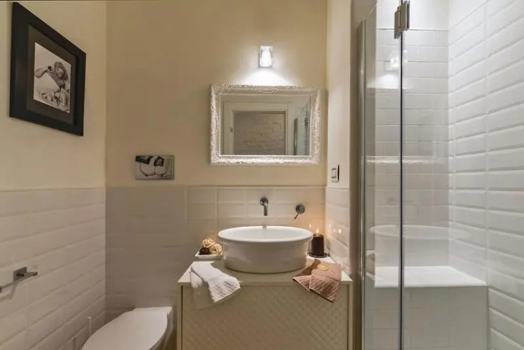 Don Giovanni Halldis Apartment