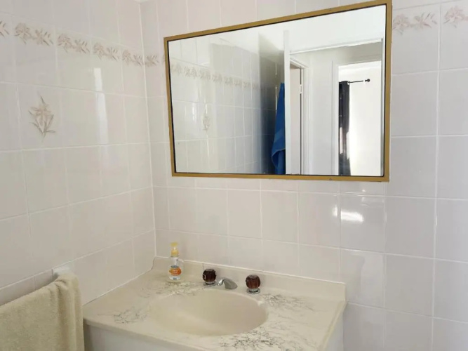 Crystal Waters-2 bed, 2 bathroom, Beachfront Unit!