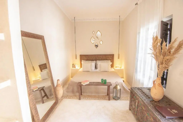 Superior room