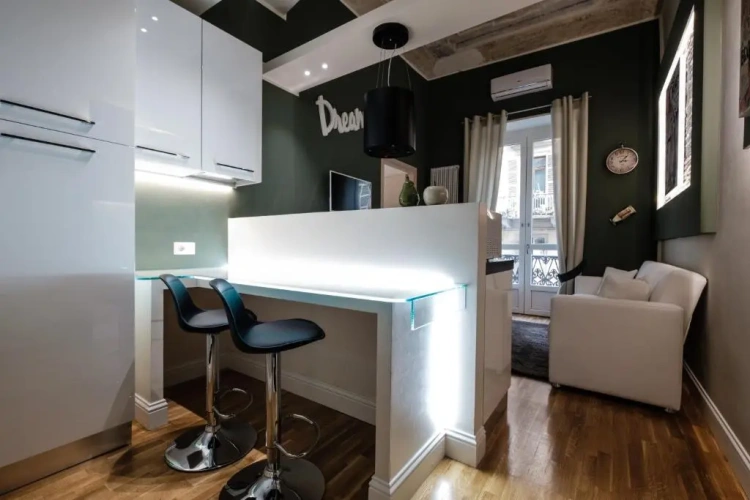 1 Bedroom Apartment with balcony