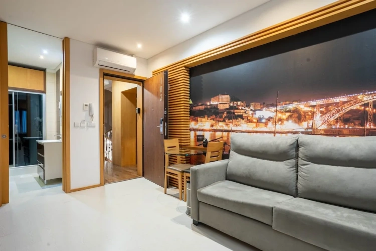 Comfort room