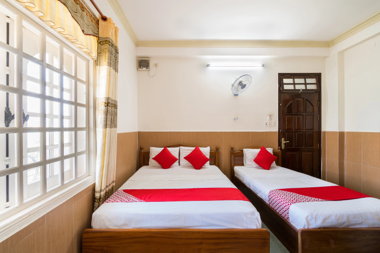 Mimosa Hotel