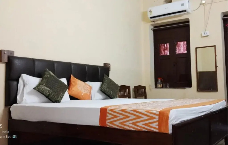 Hotel Gokul Grand