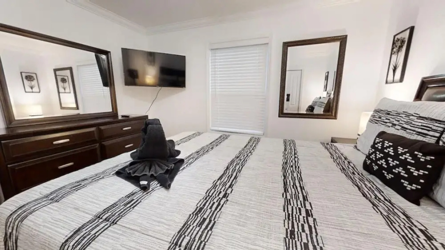 Modern Mountain Gamers Getaway