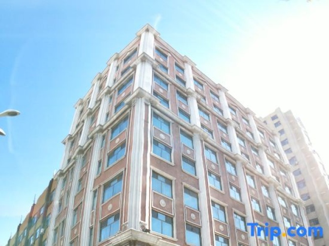 Tianming Holiday Hotel