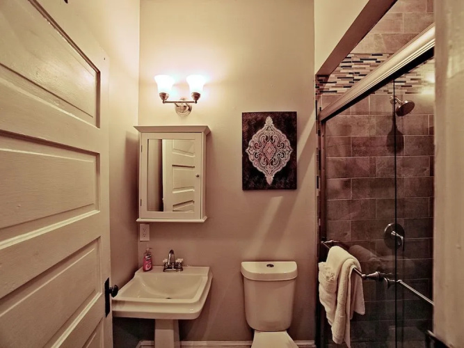 Downtown Savannah Oasis 4 BR 3 BA