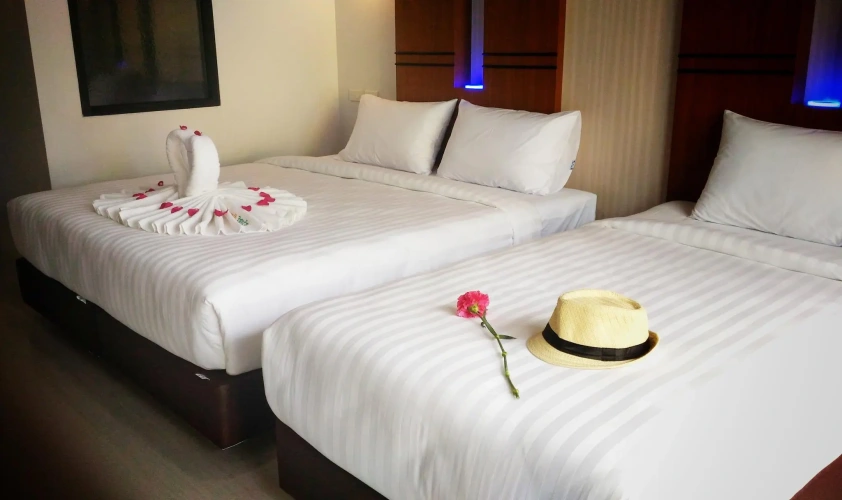 Standard Triple room