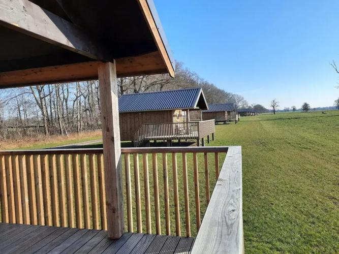 Lodge by Dutch Meadows With Scenic Veranda