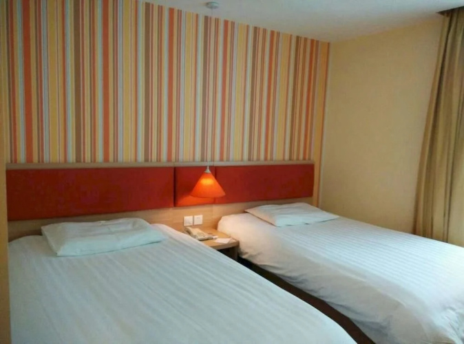 Home Inn (Hefei Wealth Square)