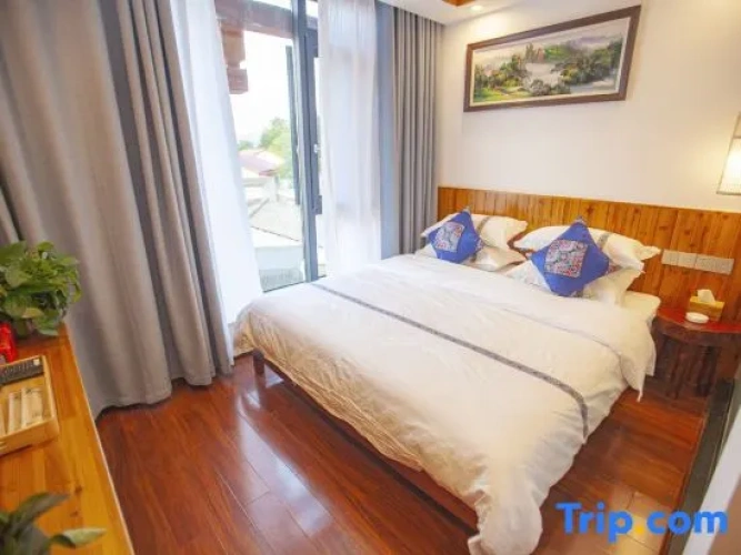 Standard Double room with view