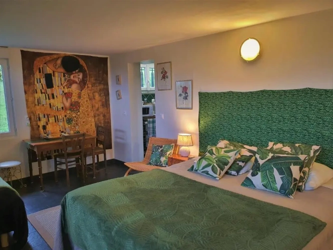 Deluxe Double Studio