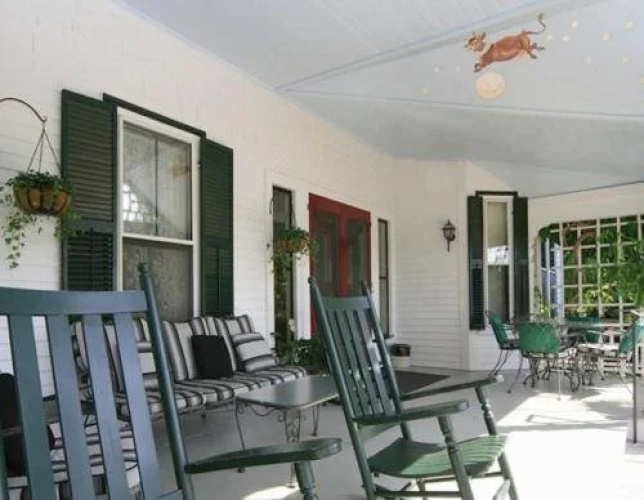 Pleasant Street Inn