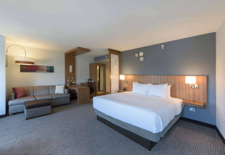 DoubleTree by Hilton Asheville Downtown