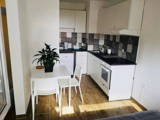 West vibes apartment