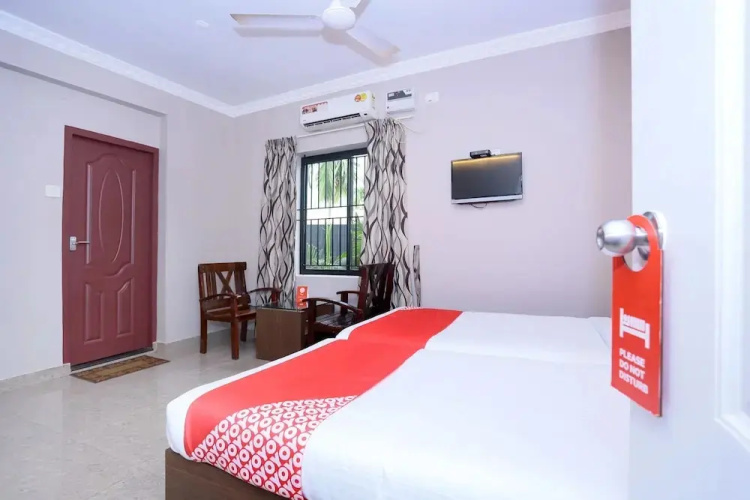 OYO 23116 Gino Tourist Home