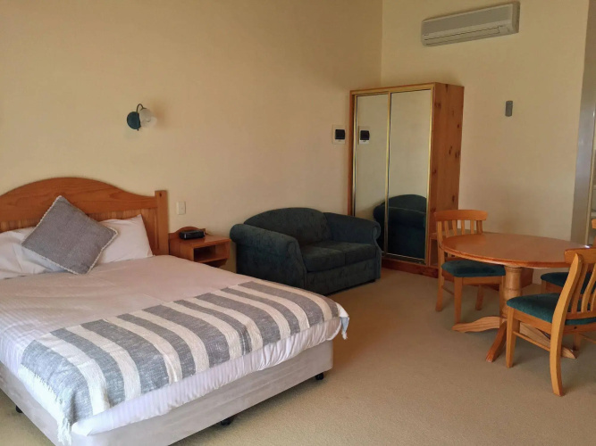 Coonawarra Place Motor Inn