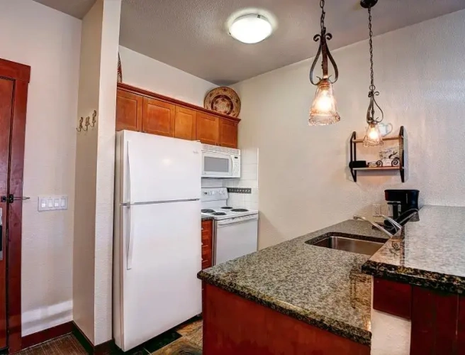 1 Bedroom Standard Double room with balcony