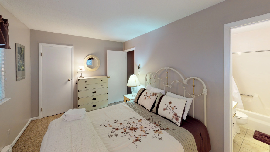 Silver Spring Chalet