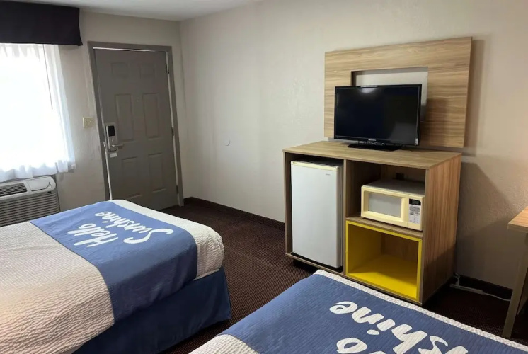 Days Inn Pratt