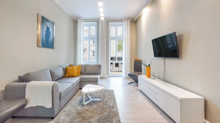 Apartment with balcony