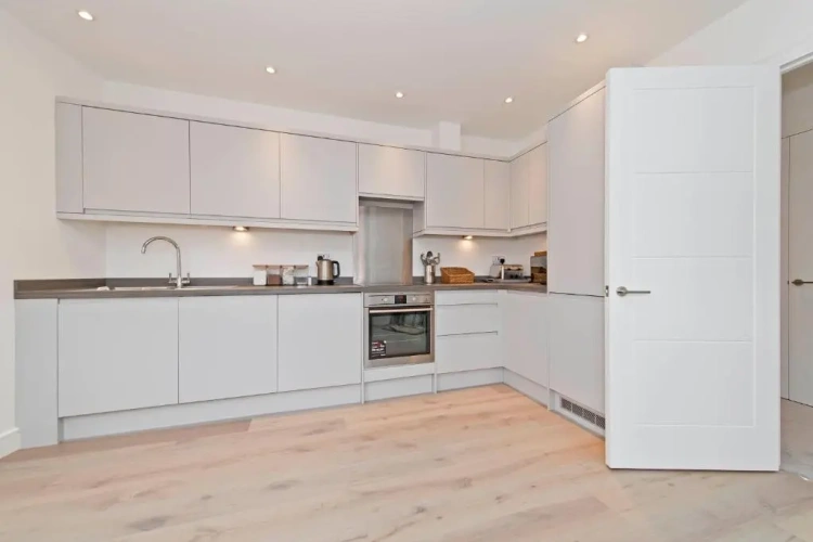 2 Bedrooms Apartment