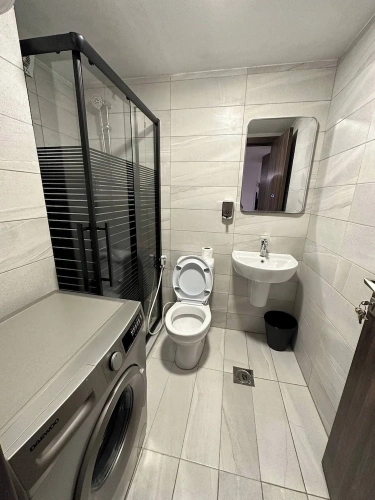 1 Bedroom Apartment with city view