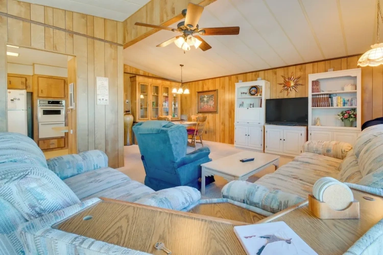 2 Bedrooms Cottage