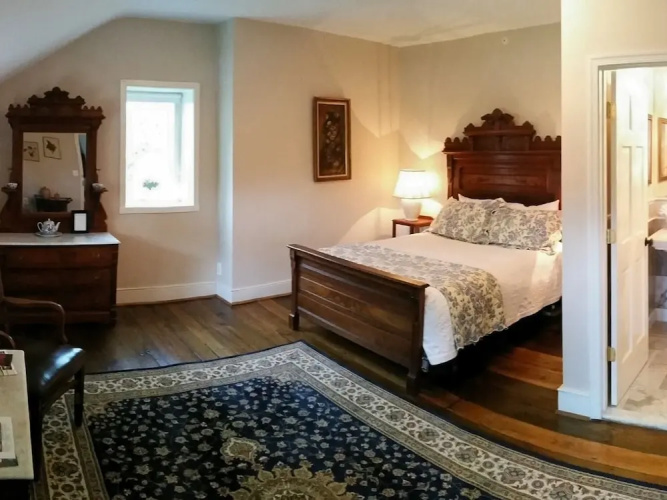 Inn at Springfield Manor