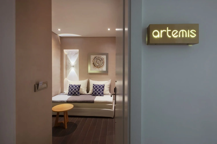 2 Bedrooms Suite with balcony and with city view