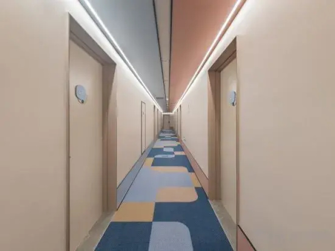 HanTing Hotel (Nanjing Luhe Longchi Subway Station)