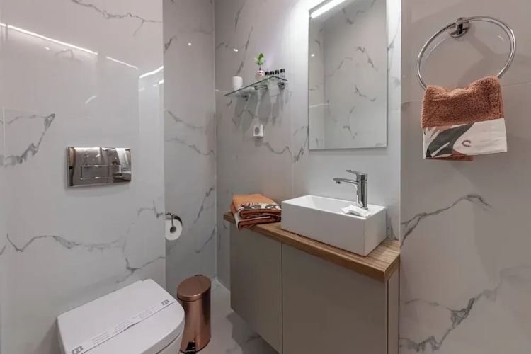 Koukaki Luxury Suites