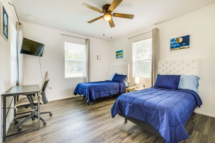 2 Bedrooms Cottage
