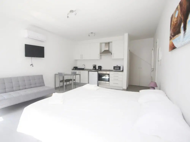 Guest House Lovely Swan