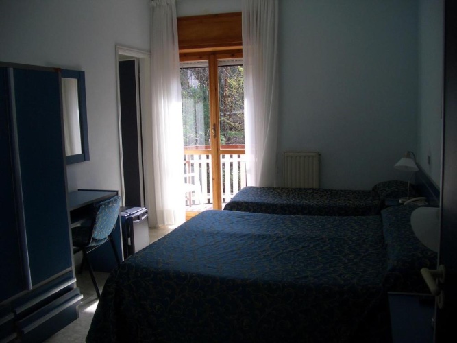 Classic Triple room