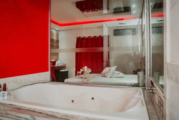Motel Luxury