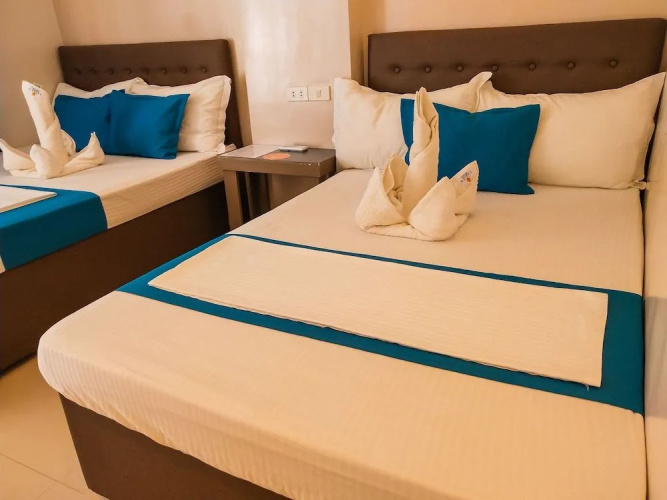 Laule'a Hostel
