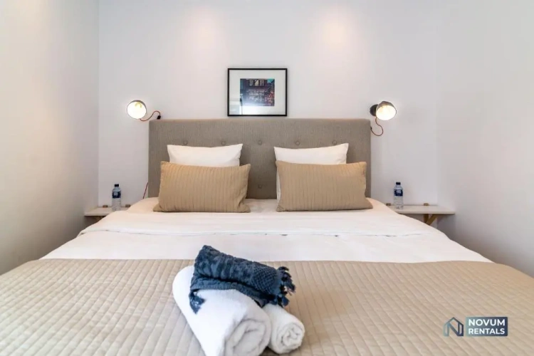 2 Bedrooms Apartment