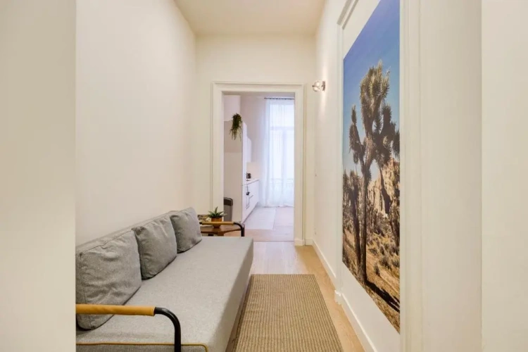 2 Bedrooms Apartment