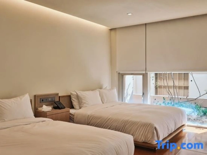 Quadruple Suite