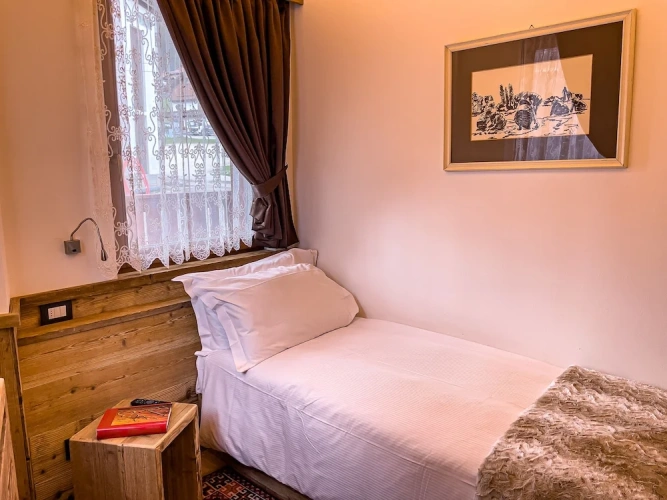 Standard Single room with balcony