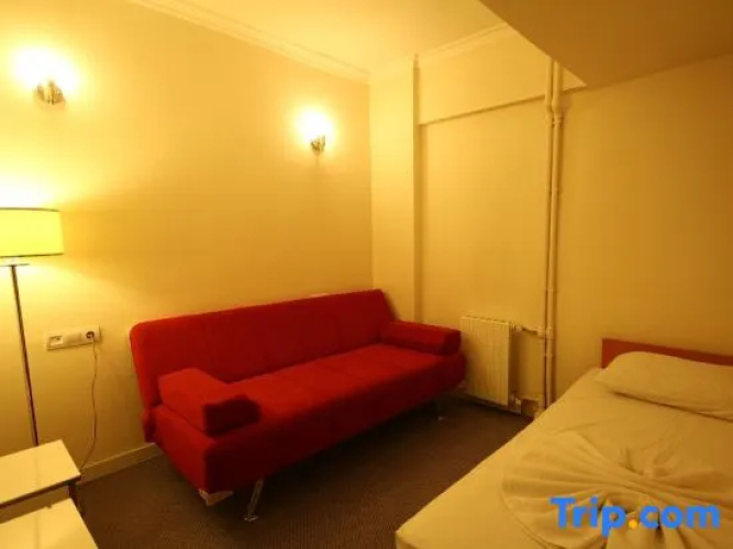 Demasus Otel