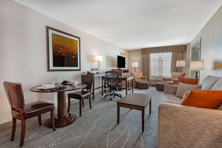 Wingate by Wyndham Tinley Park photo 8