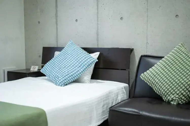 Hollywood Suites & Lofts
