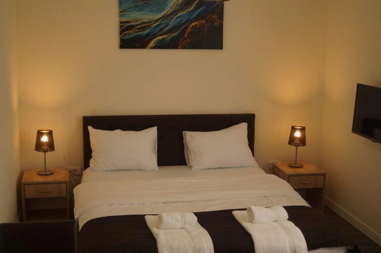 Hotel A-minis
