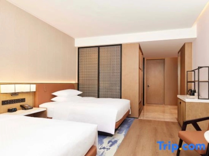 Standard Double room with view