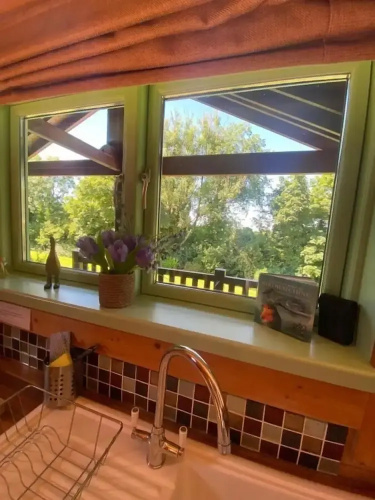 Hollybush Lodges