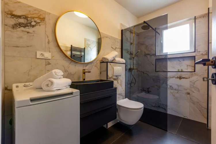 Luxury Hedone Apartment with Private SPA Zone