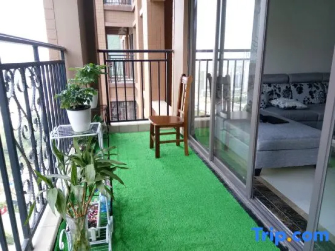 Qianfang Apartment